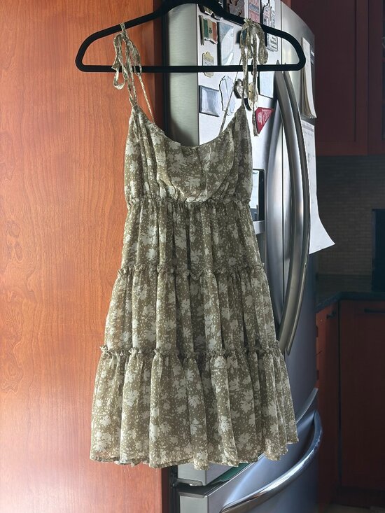 Blu Pepper Dresses & Skirts - Blu Pepper Babydoll Dress Small Mini Tiered Olive Green Floral Y2K Lined Fairy